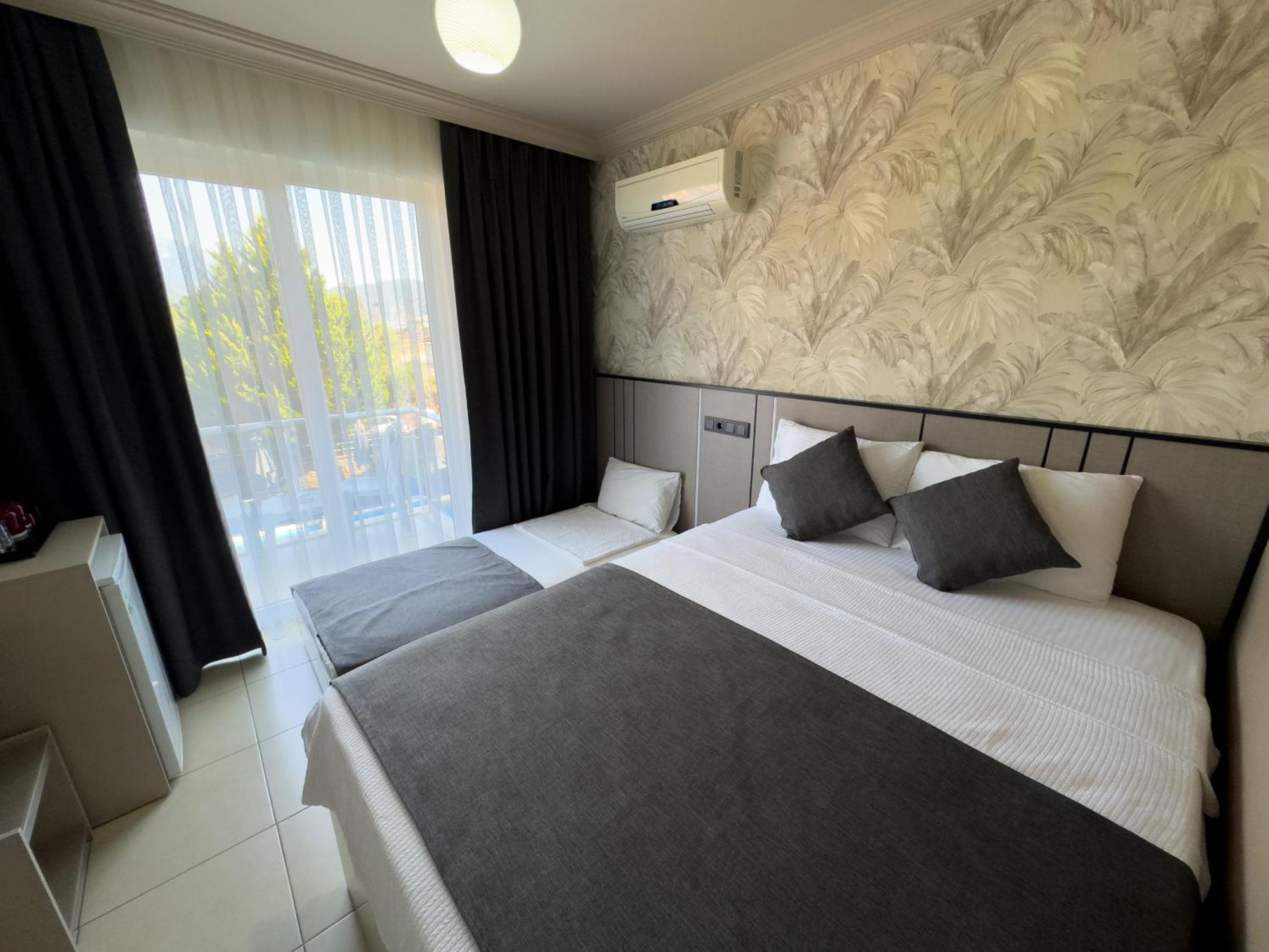 Sardunya Hotel Fethiye Esterno foto