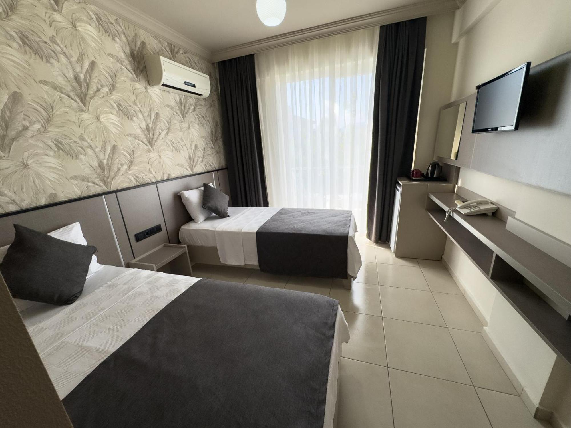 Sardunya Hotel Fethiye Esterno foto