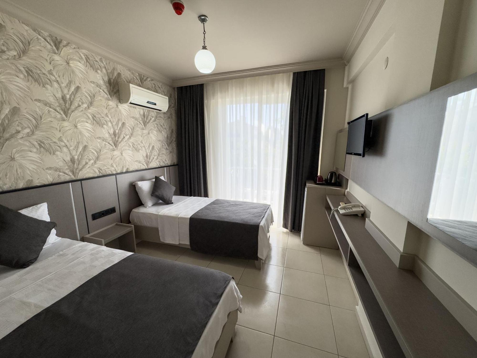 Sardunya Hotel Fethiye Esterno foto